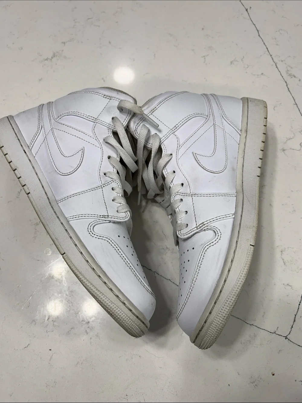 Jordan 1 White mid -Top Sneakers